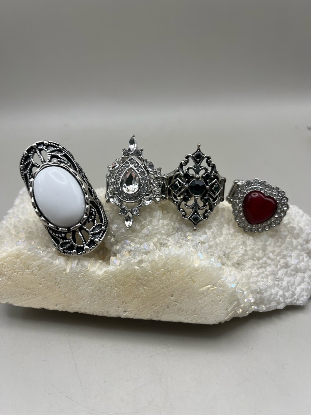 Vintage-Inspired Silver Statement Stretchy Cocktail Rings -Chunky-Adjustable - Picture 1 of 10